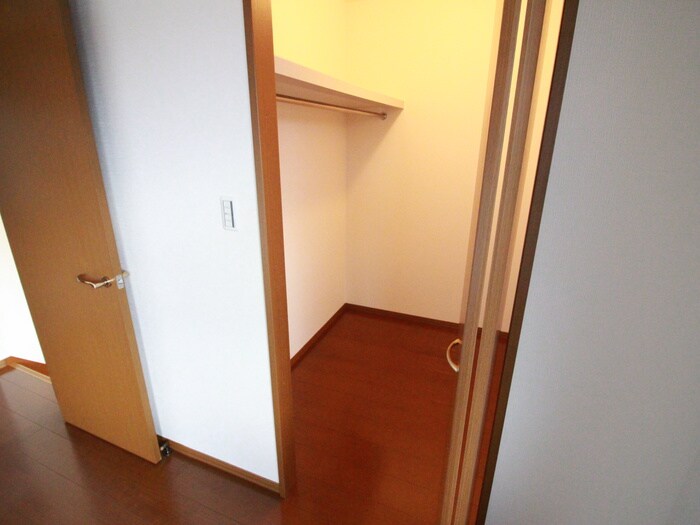 エタ－ナルウッドの物件内観写真