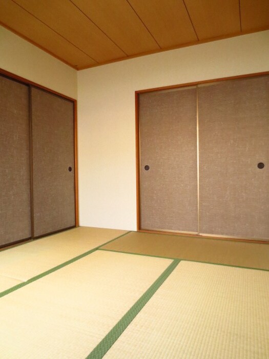 インペリアルヒロセの物件内観写真