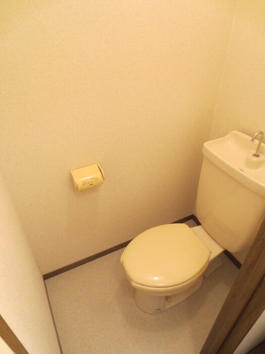 インペリアルヒロセの物件内観写真