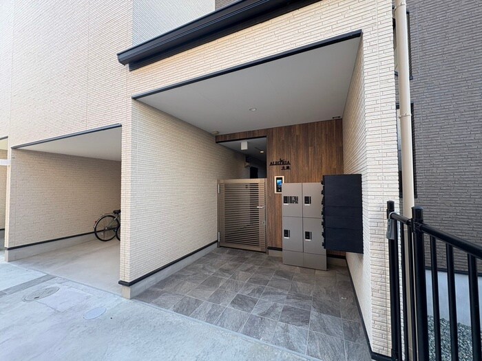 ALEGRIA大津の物件外観写真