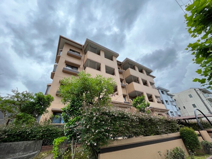 Ｔ・メゾンシャルマントⅠの物件外観写真