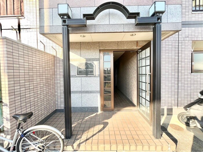 コ－ポラス門真の物件外観写真