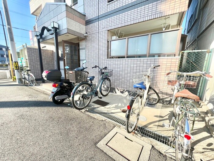 コ－ポラス門真の物件外観写真