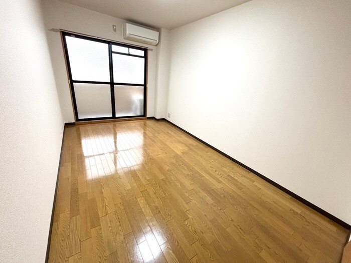 ソレイユ新伊丹の物件内観写真