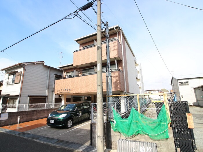 ソレイユ新伊丹の物件外観写真