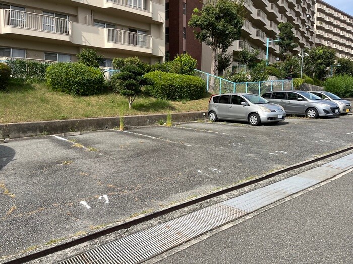 グリーンハイツ向陽２号棟(23)の物件外観写真