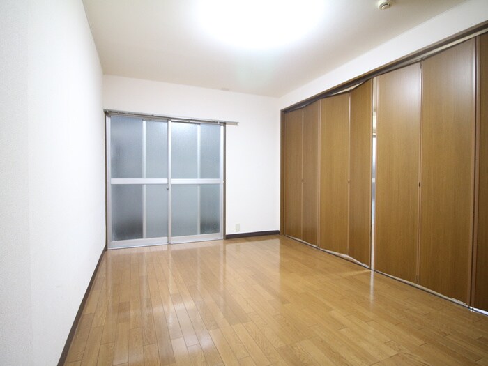 マンション佐脇の物件内観写真