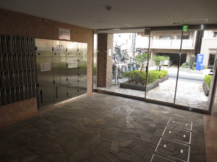 City Life新大阪(102)の物件外観写真