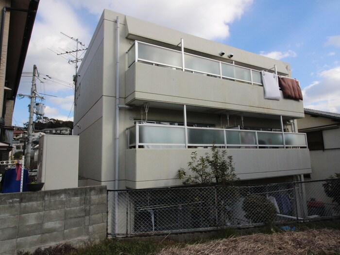 ロイヤルメゾン甲東園Ⅲの物件外観写真