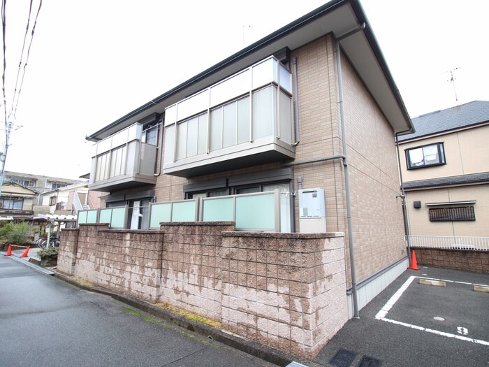 パティオヴィエントＢ棟の物件外観写真