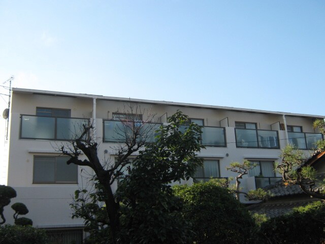 シャイニングの物件外観写真