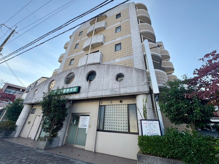 グランプレジールの物件外観写真