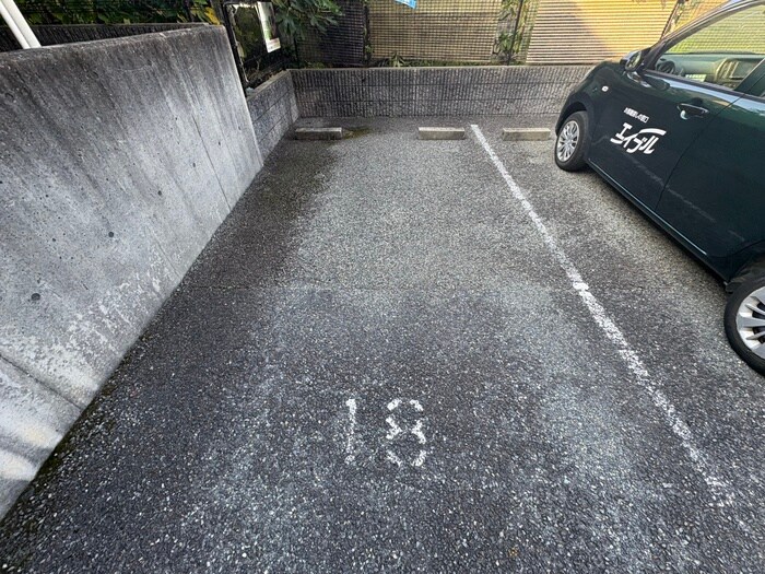 グランプレジールの物件外観写真