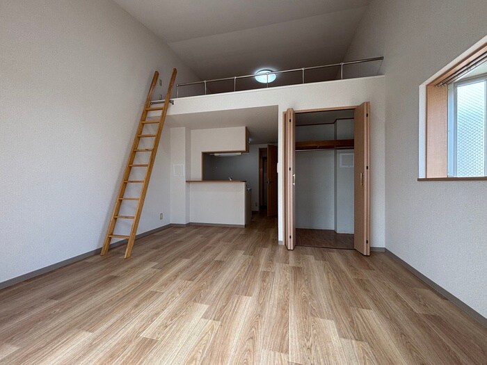 ルミエ－ルＭＯＲＩの物件内観写真