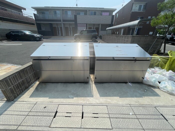 カルム　ルラ－シュの物件外観写真