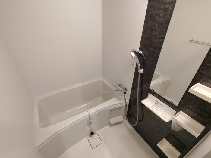 セレニテ江坂エクラの物件内観写真