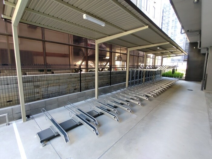 セレニテ江坂エクラの物件外観写真