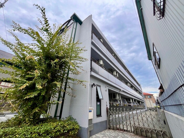 フロレスタ高次の物件外観写真