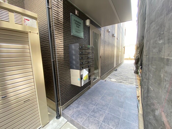 ジーメゾン伏見エルデの物件外観写真