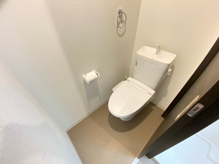 ジーメゾン伏見エルデの物件内観写真