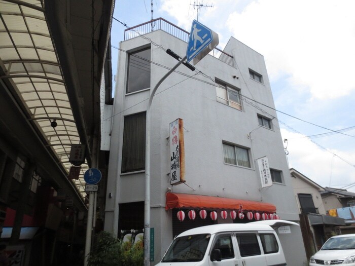 岩本マンションの物件外観写真