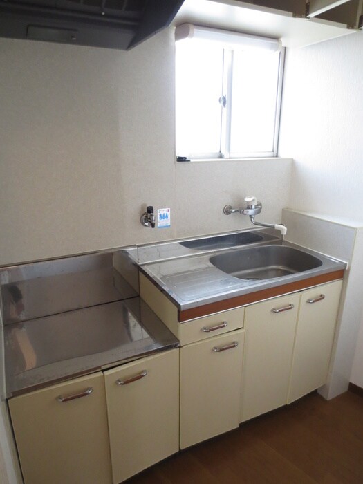 岩本マンションの物件内観写真