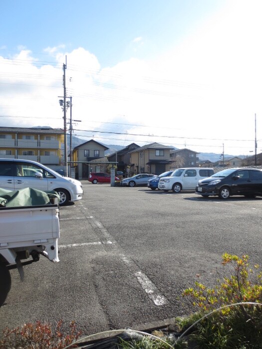 ヒルズ宝ケ池の物件外観写真