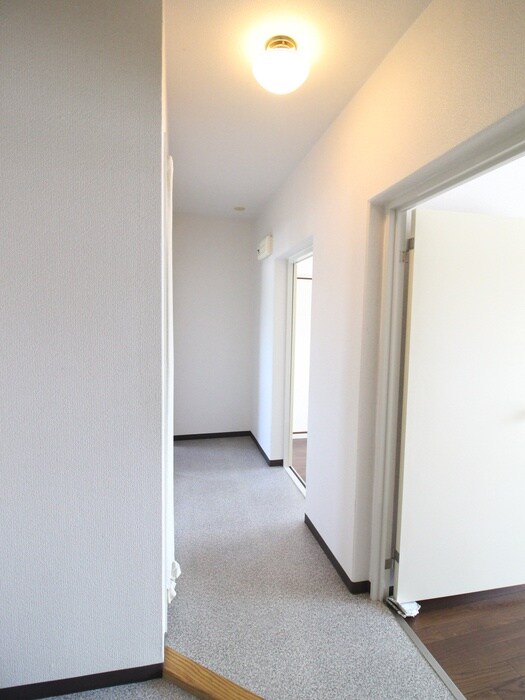 ヒルズ宝ケ池の物件内観写真