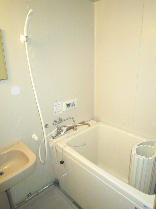 ドミ－ル厨子奥Ａ棟の物件内観写真