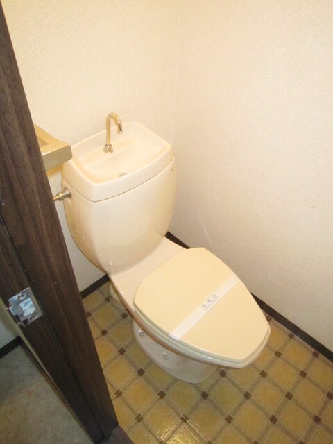 ドミ－ル厨子奥Ａ棟の物件内観写真