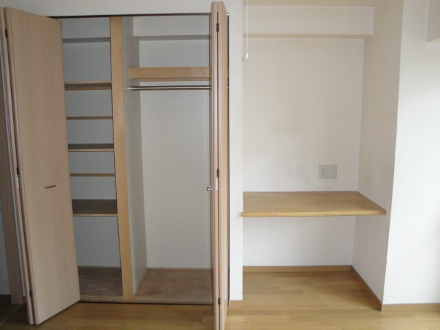 エル･セレ－ノ九条の物件内観写真