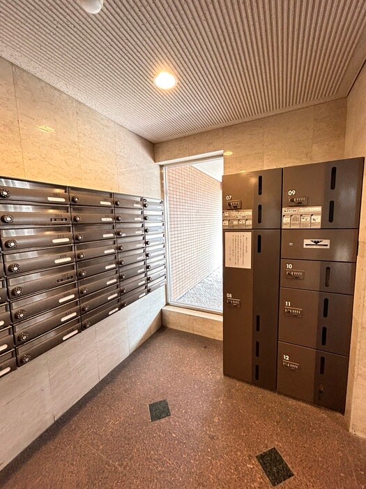 エル･セレ－ノ九条の物件外観写真