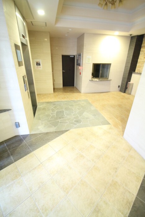 KDXレジデンス守口の物件外観写真