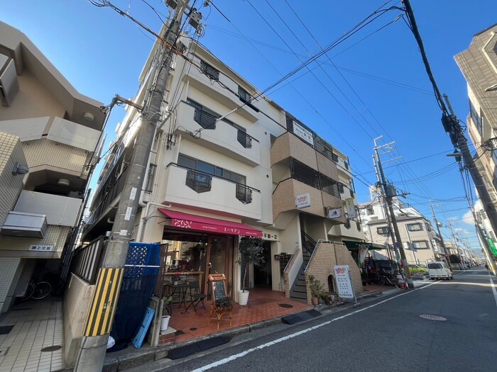 メゾンプチ甲子園２号棟の物件外観写真