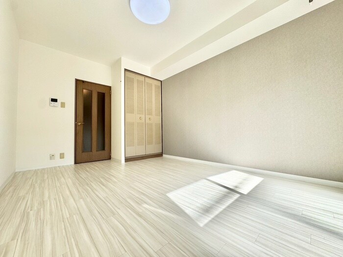 シャトラン弓木三番館の物件内観写真