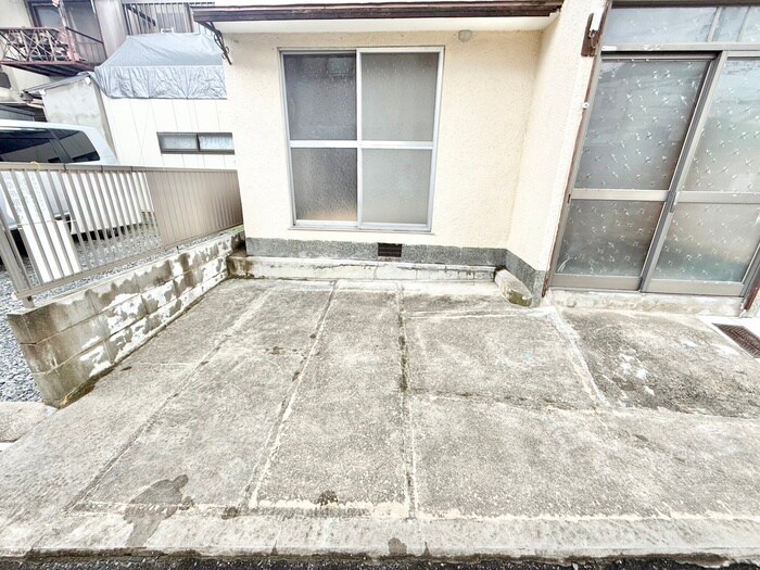 小倉町西山11-113貸家の物件外観写真