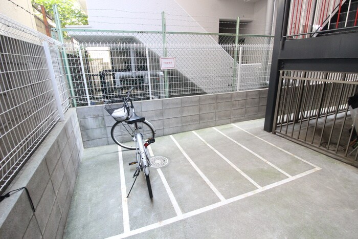 ルミエール新大阪の物件外観写真