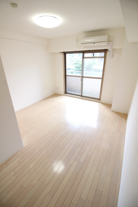 ルミエール新大阪の物件内観写真