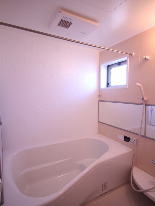 エリチェ青山の物件内観写真