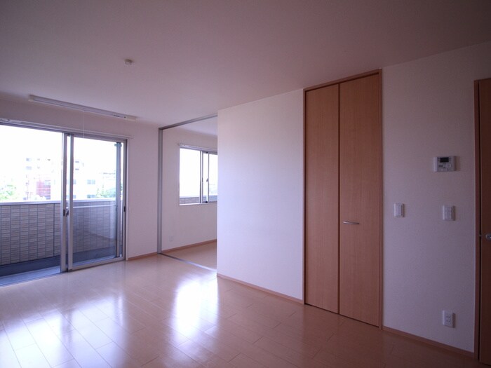 エリチェ青山の物件内観写真