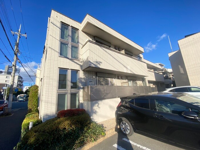 プロヴァンスコートの物件外観写真