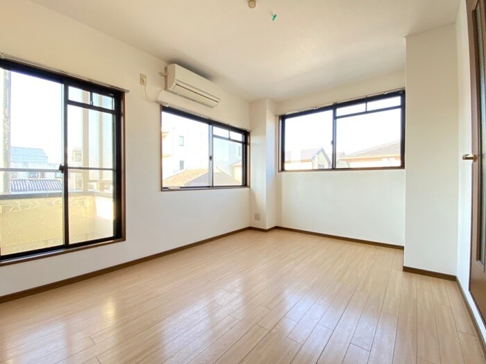 メゾン・ド・ジュネスの物件内観写真