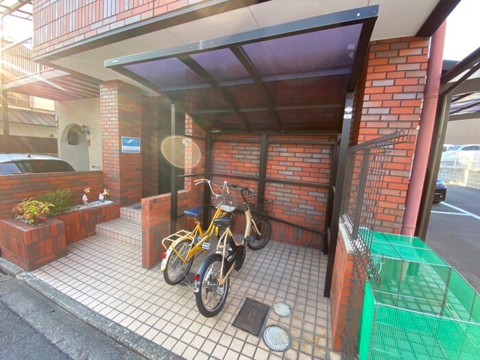 メゾン・ド・ジュネスの物件外観写真