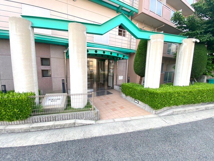 ユニテソリステ津門川の物件外観写真