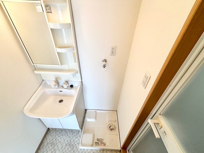 ニュ－コ－ベビルの物件内観写真