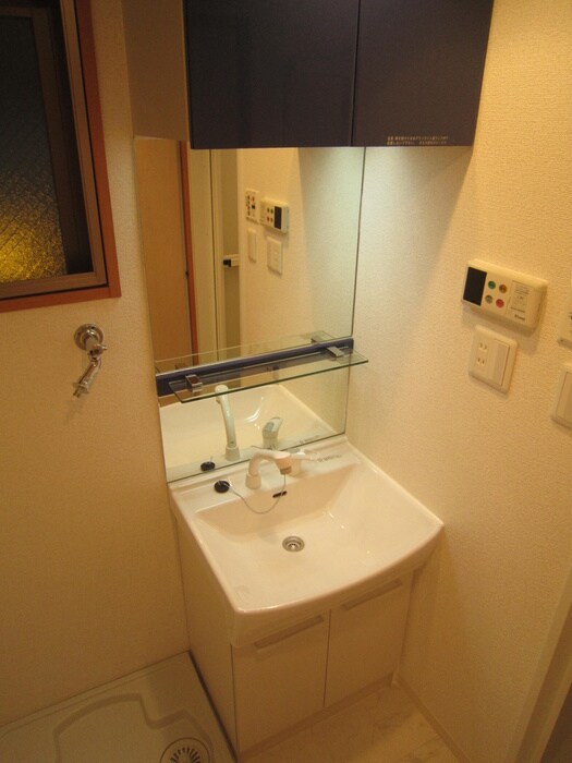 ﾌﾟﾚｻﾝｽ神戸駅前グランツ（701）の物件内観写真