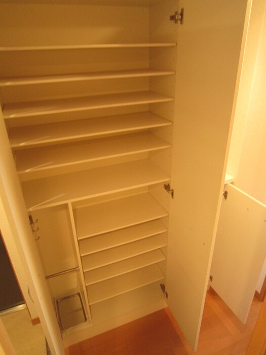 ﾌﾟﾚｻﾝｽ神戸駅前グランツ（701）の物件内観写真