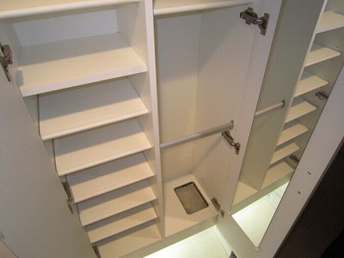 レジディア江戸堀の物件内観写真