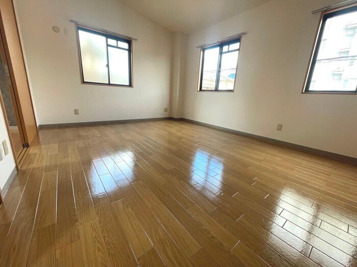 リヴェール西田中の物件内観写真