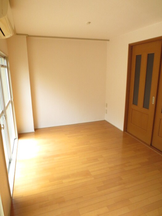 安井マンションの物件内観写真